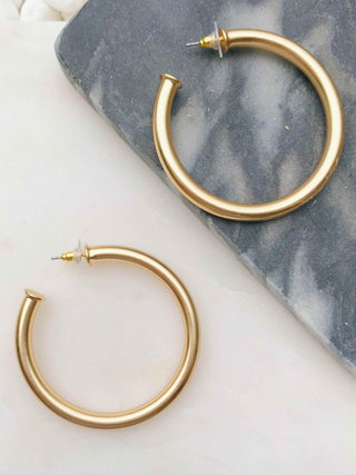 Small Upper Class Taste Hoops - Gold